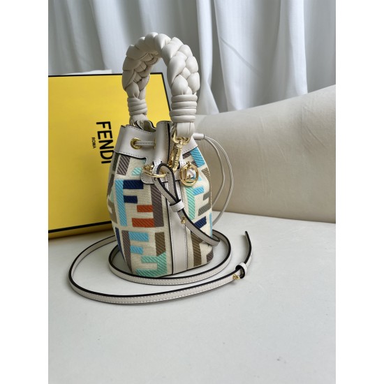 FENDI Bucket Bags