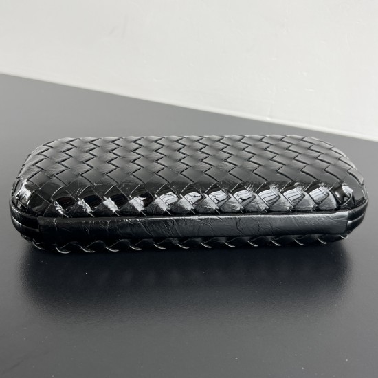 Bottega Veneta More