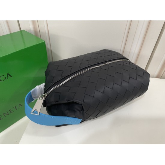 Bottega Veneta More