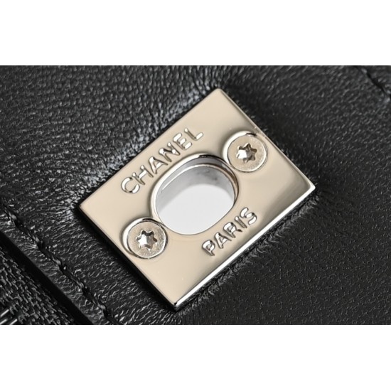 CHANEL WOC