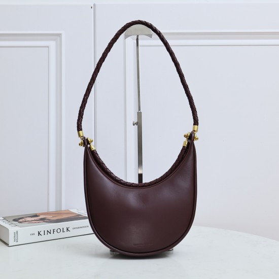 Bottega Veneta More