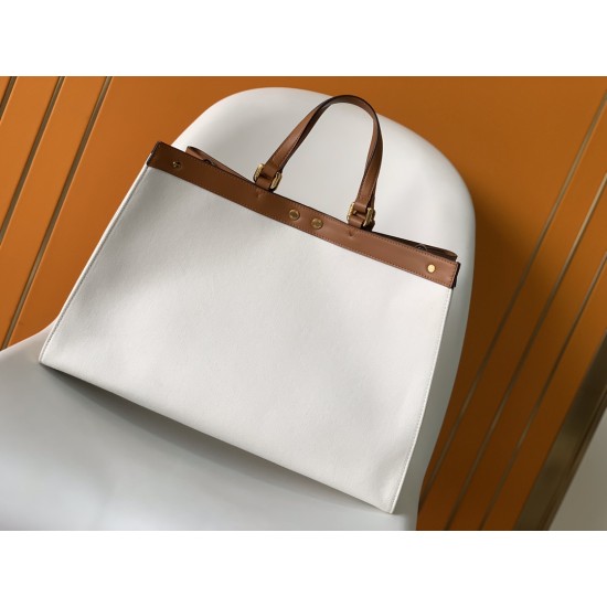 FENDI Tote Bags