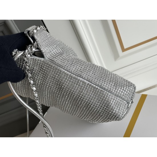 CHANEL 22 Bag