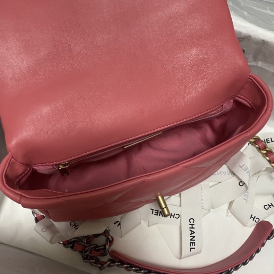 CHANEL 19 BAG