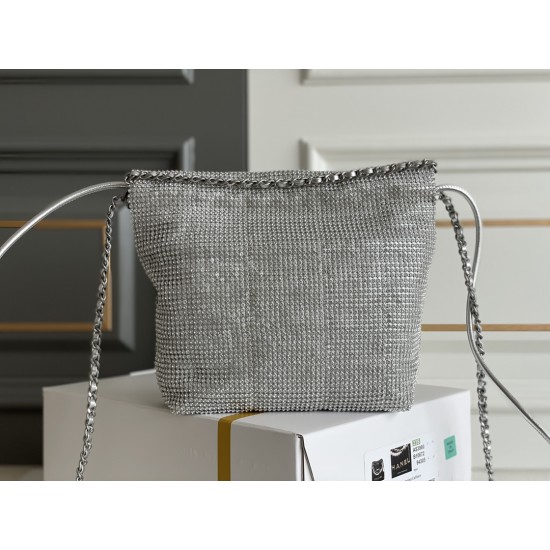 CHANEL 22 Bag