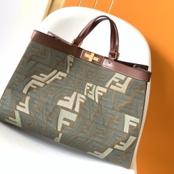 FENDI Tote Bags