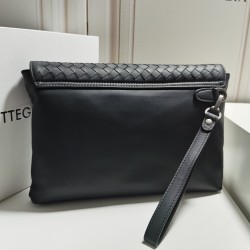 Bottega Veneta More