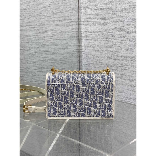 Dior Caro
