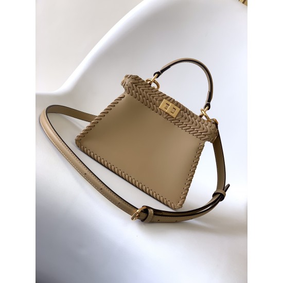 FENDI Peekaboo
