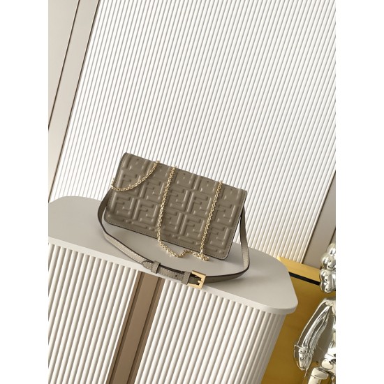 FENDI Baguette