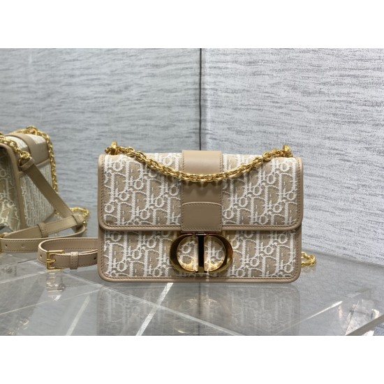 Dior Montaigne