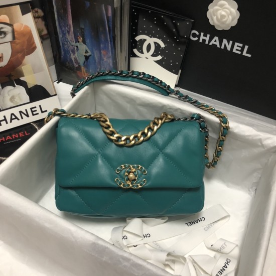 CHANEL 19 BAG