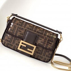 FENDI Baguette