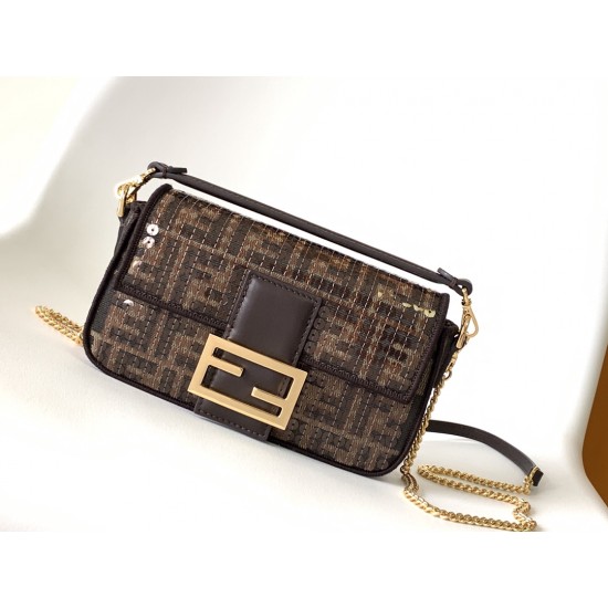 FENDI Baguette