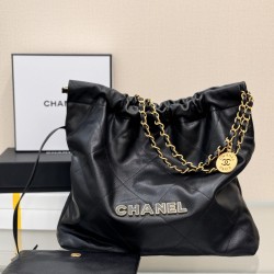CHANEL 22 Bag