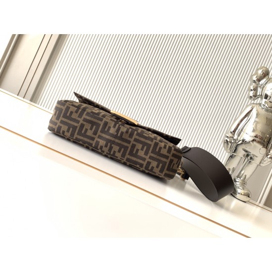 FENDI Baguette
