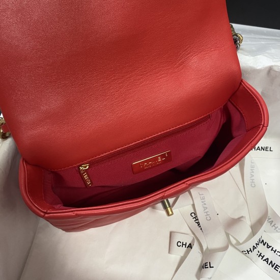 CHANEL 19 BAG