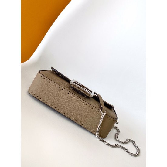 FENDI Baguette