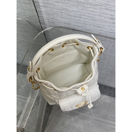 Dior Caro
