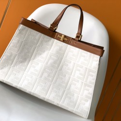 FENDI Tote Bags