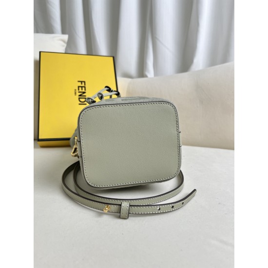 FENDI Bucket Bags