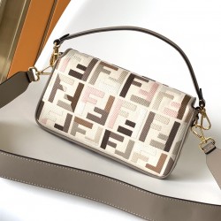 FENDI Baguette