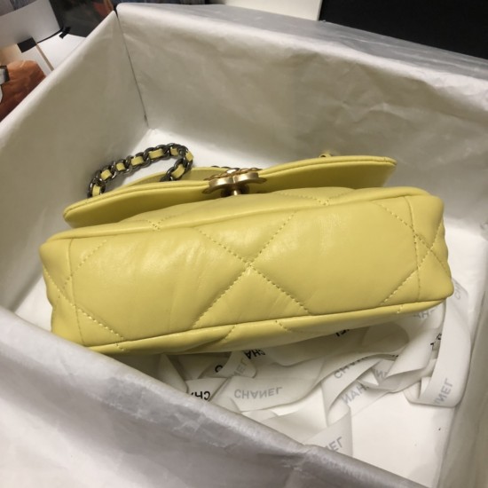 CHANEL 19 BAG