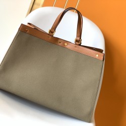 FENDI Tote Bags