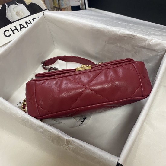 CHANEL 19 BAG