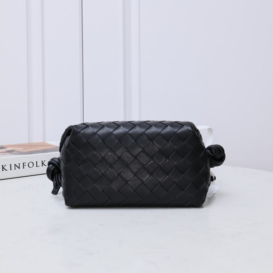 Bottega Veneta Loop