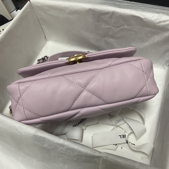 CHANEL 19 BAG