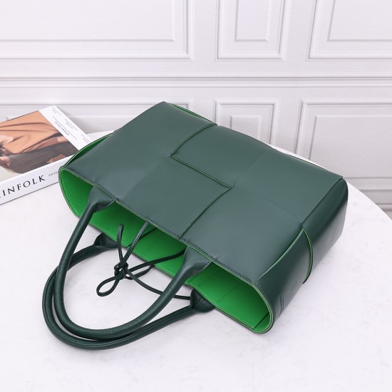 Bottega Veneta Tote