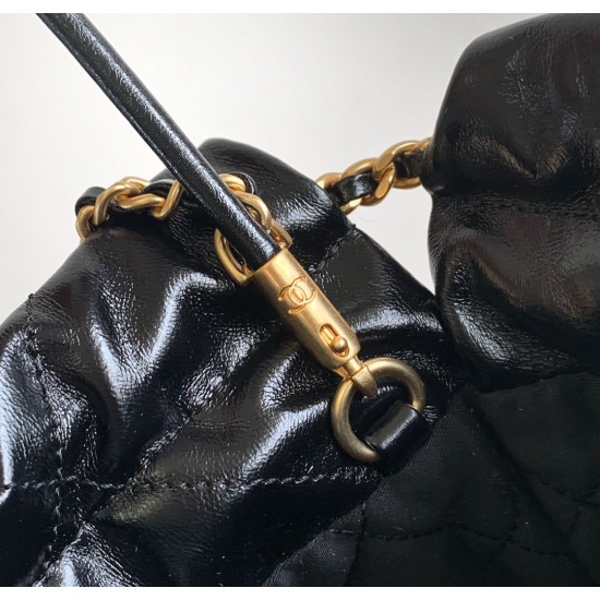 CHANEL 22 Bag