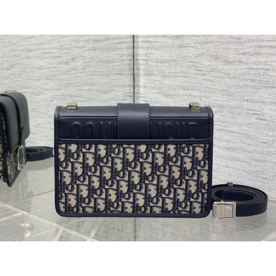 Dior Montaigne