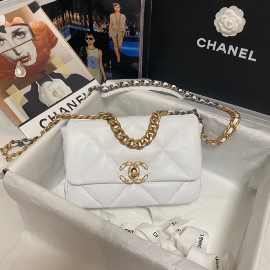 CHANEL 19 BAG
