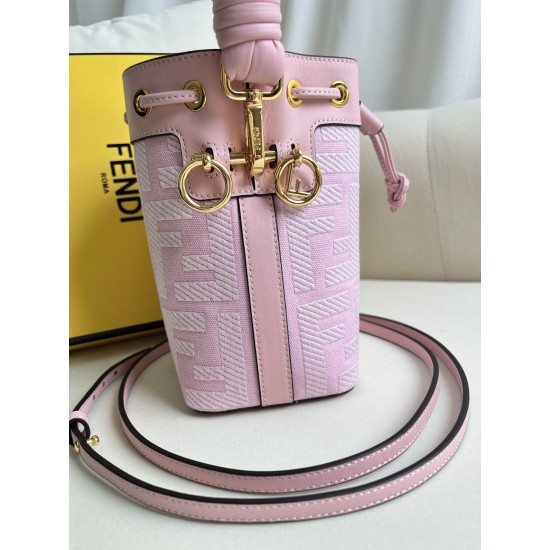 FENDI Bucket Bags