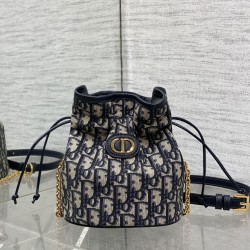 Dior Caro