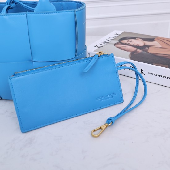 Bottega Veneta Tote