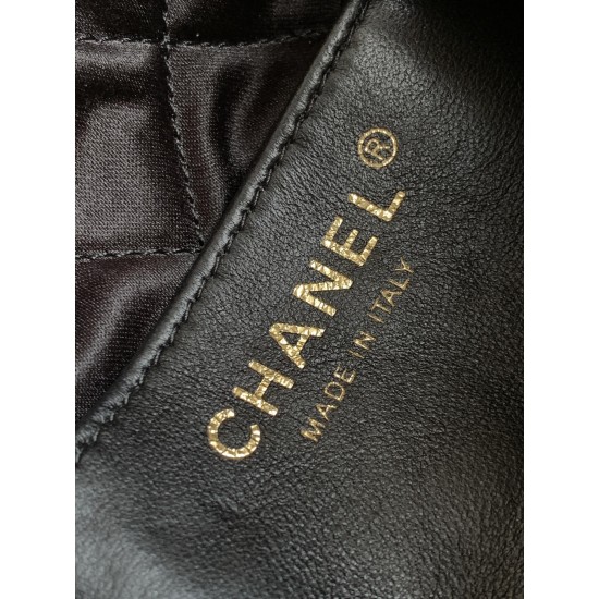 CHANEL 22 Bag