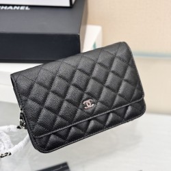 CHANEL WOC
