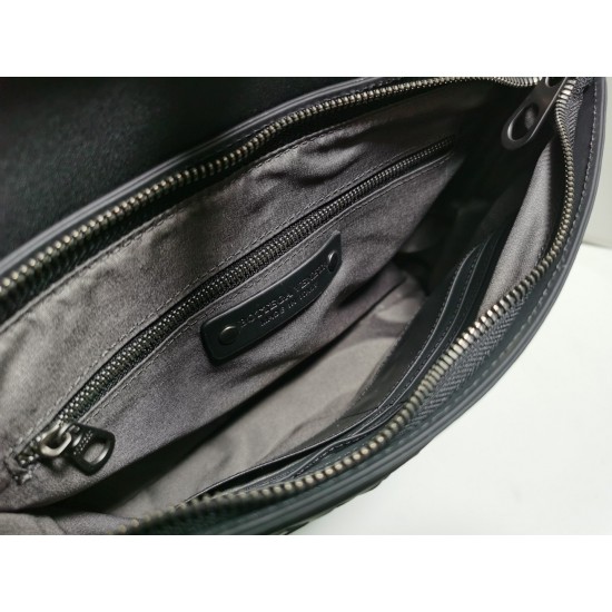 Bottega Veneta More