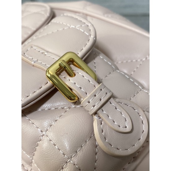 Dior Caro