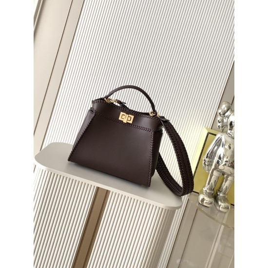 FENDI Peekaboo