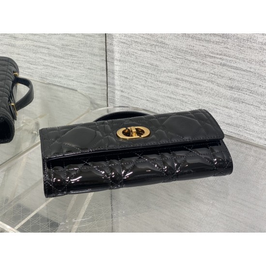Dior Caro
