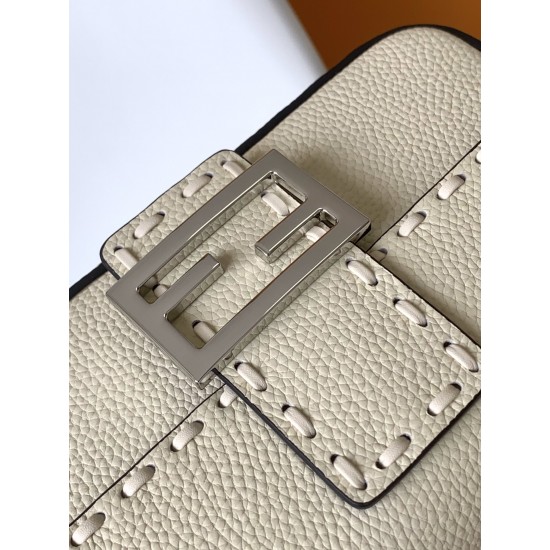FENDI Baguette