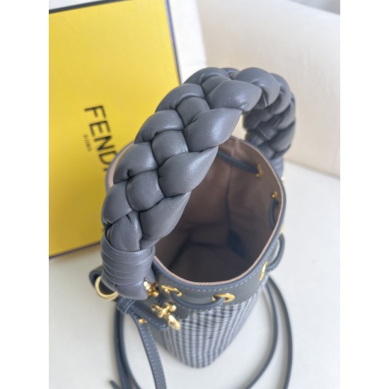 FENDI Bucket Bags