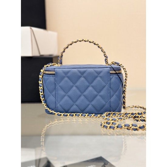 CHANEL WOC