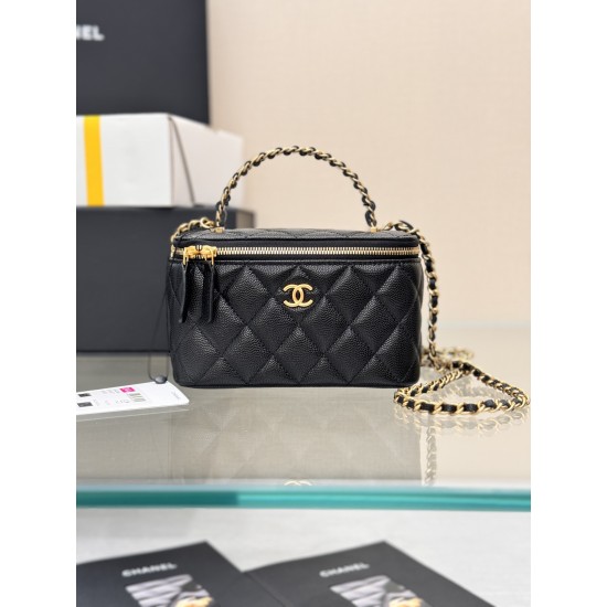 CHANEL WOC