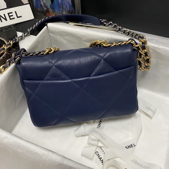 CHANEL 19 BAG