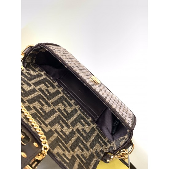 FENDI Baguette